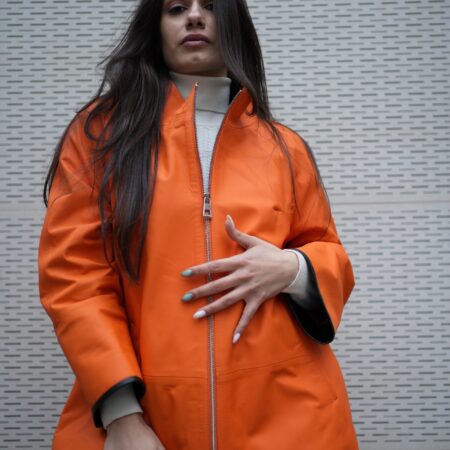 Дамско oversize яке от агнешка кожа в оранжево