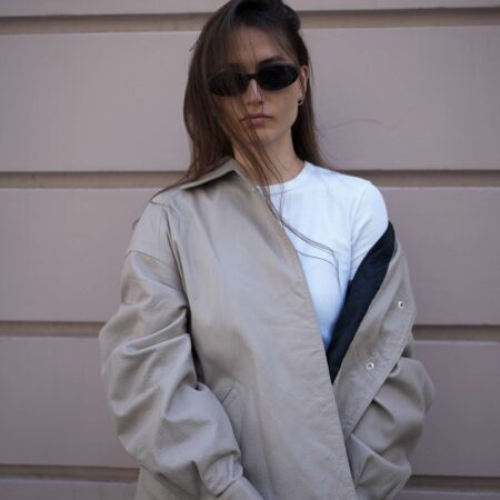 Дамско яке от телешка кожа – Oversize кройка в елегантно бежово